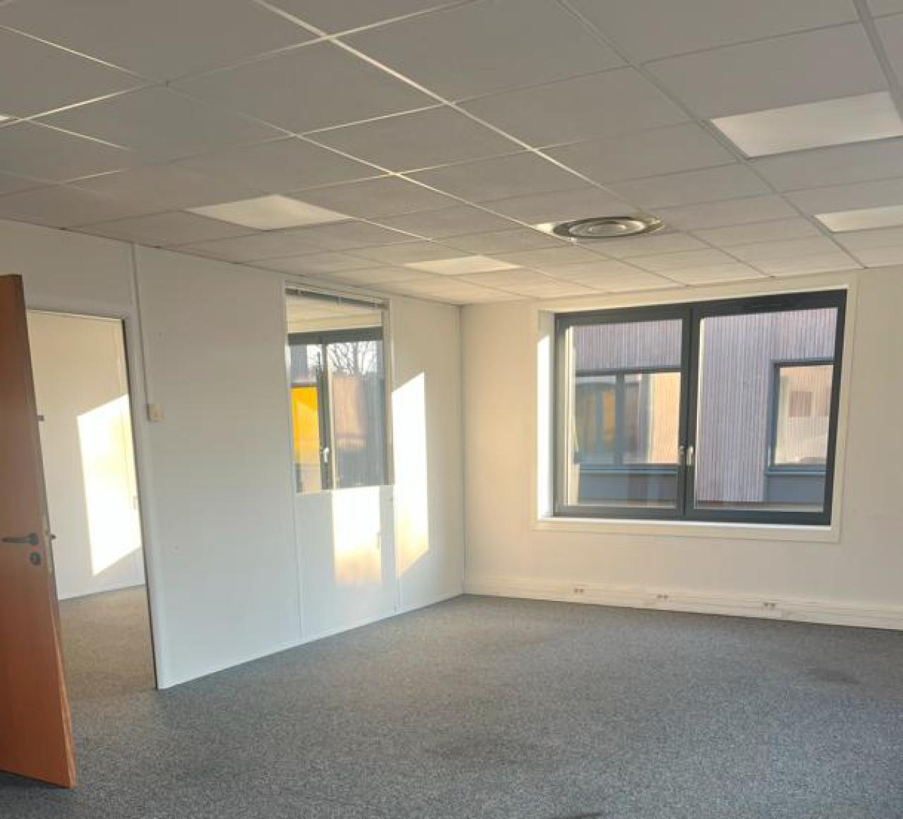 Bureau Vénissieux 7640m² Location bureau Vénissieux Rhône OLBUR2108875 5